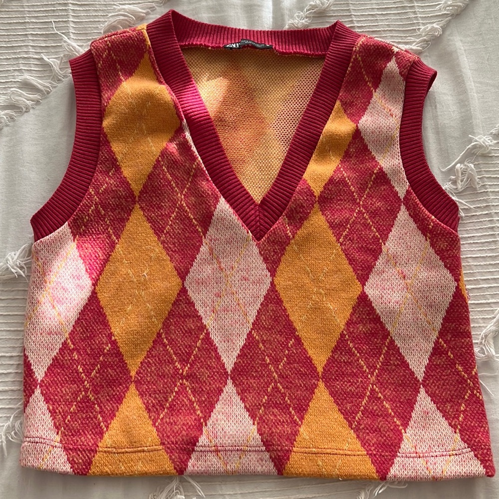 zara cropped sweater vest
